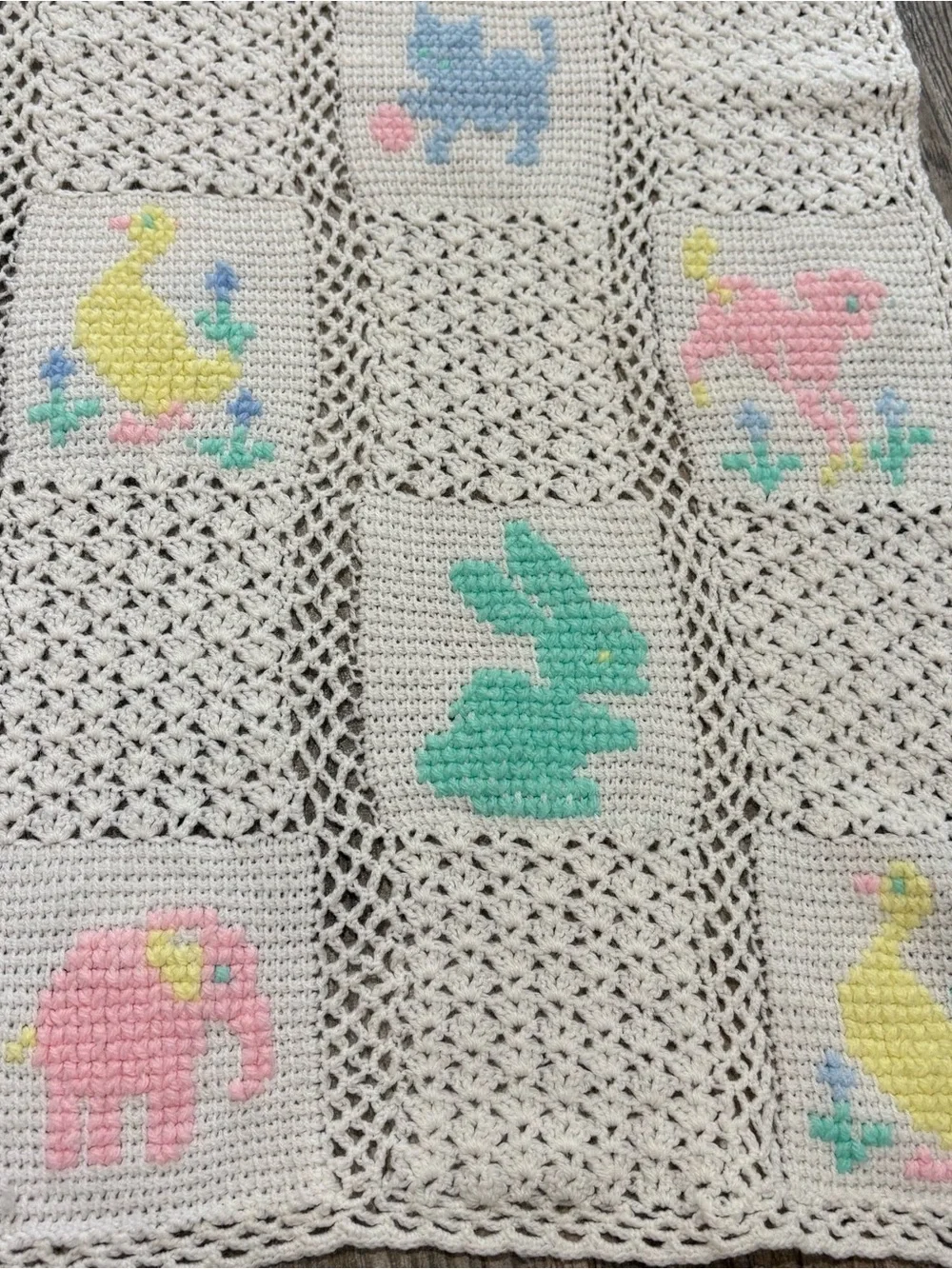 Vintage Handmade Animal Crochet Baby Blanket Cross Stitch 28x38” Unisex Pastel‎